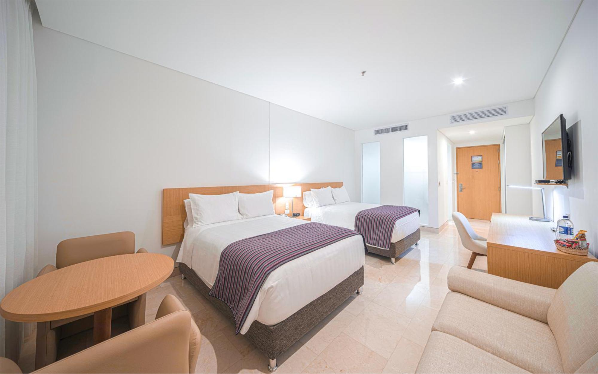 Hotel Dann Carlton Barranquilla Y Centro De Convenciones Екстер'єр фото A room at the hotel