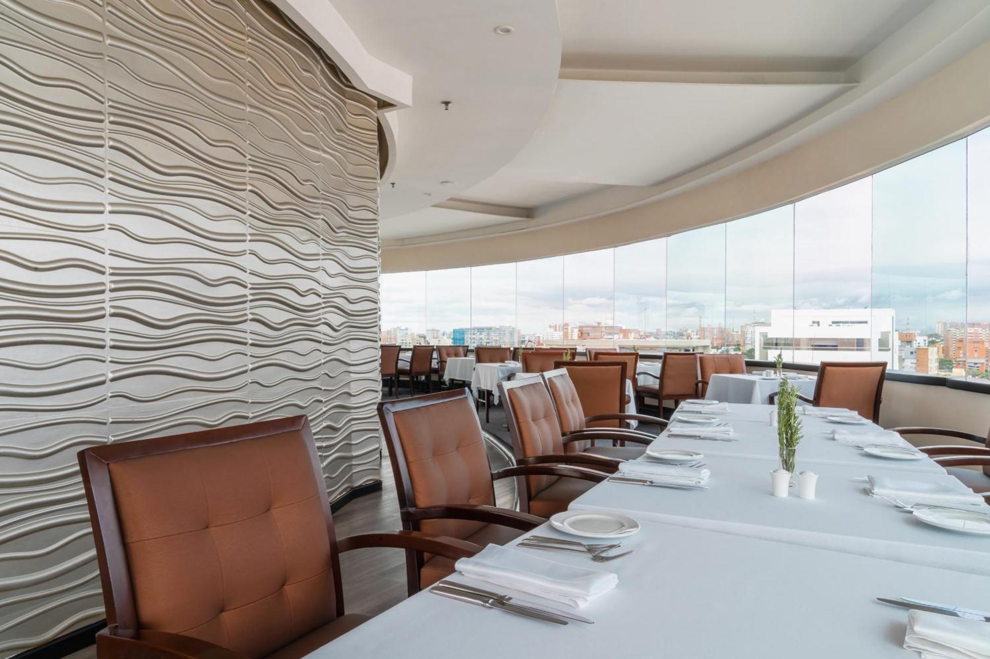 Hotel Dann Carlton Barranquilla Y Centro De Convenciones Екстер'єр фото Restaurant