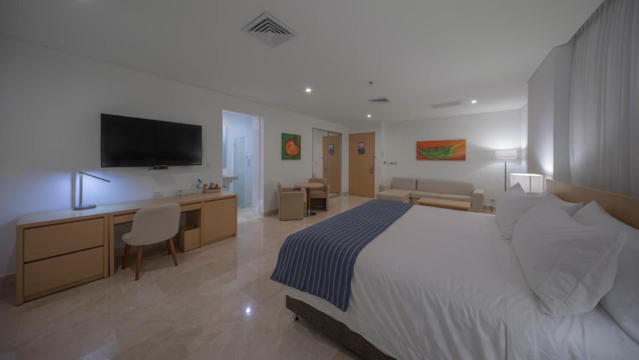 Hotel Dann Carlton Barranquilla Y Centro De Convenciones Екстер'єр фото A room at the hotel